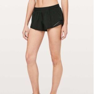 Lululemon Hotty Hot Short II *2.5" Regular Black Size 8